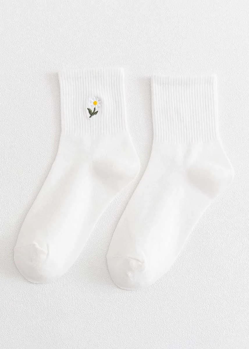 Daisy Embroidered Crew Socks - White