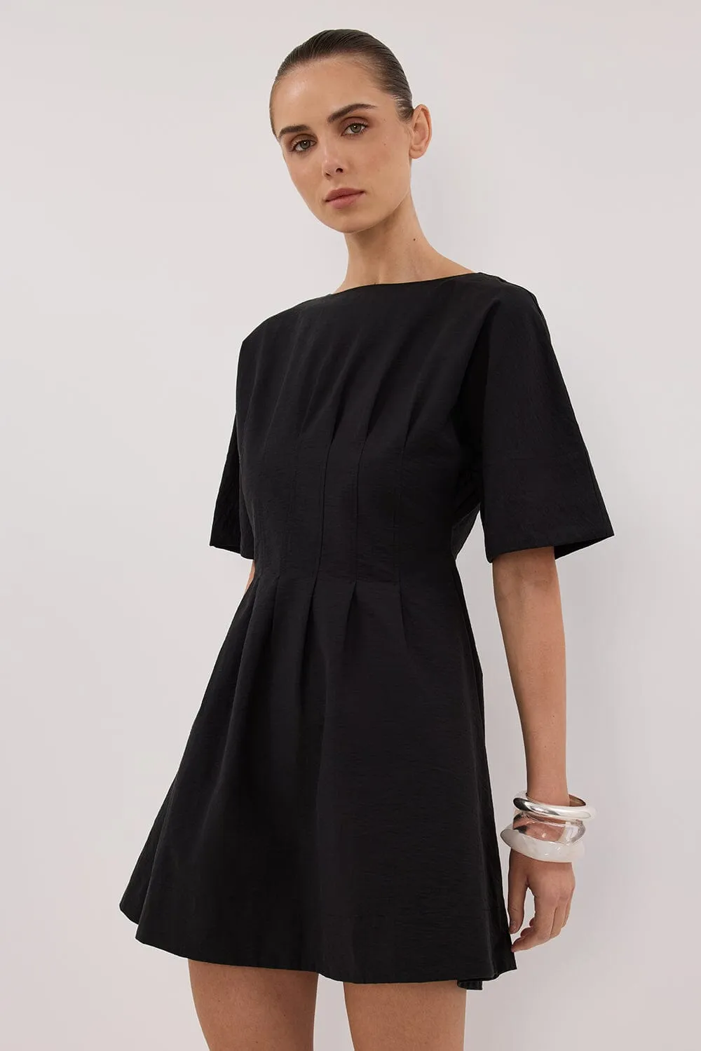 DAPHNE BLACK SLEEVED MINI DRESS