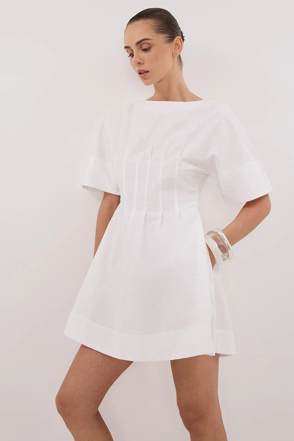 DAPHNE WHITE SLEEVED MINI DRESS