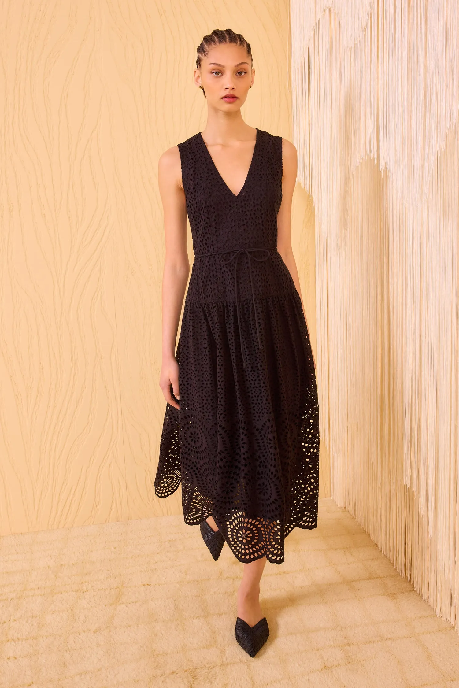 Etna Sleeveless Drop Waist Midi Dress - Noir