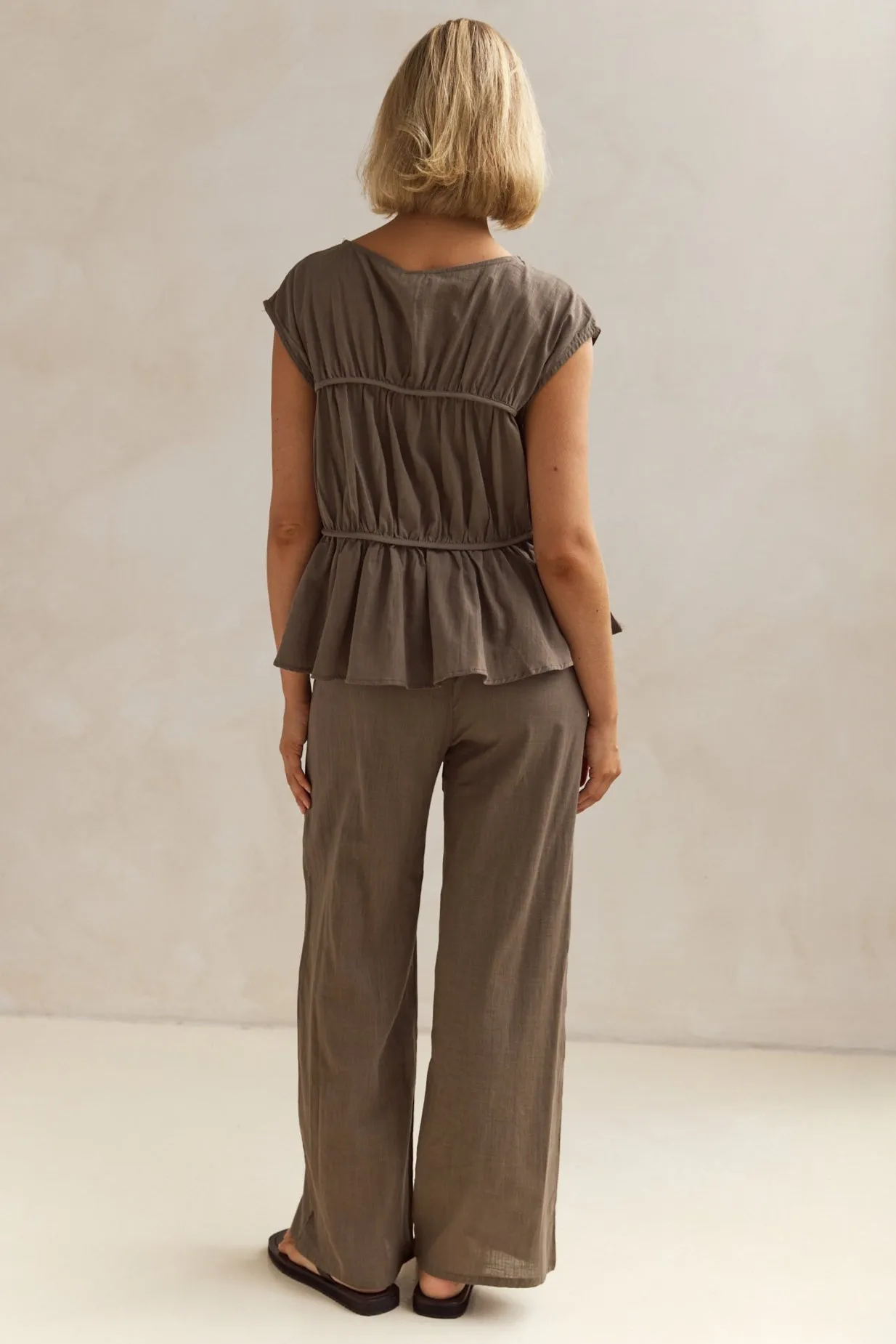 Julia Set (Olive)