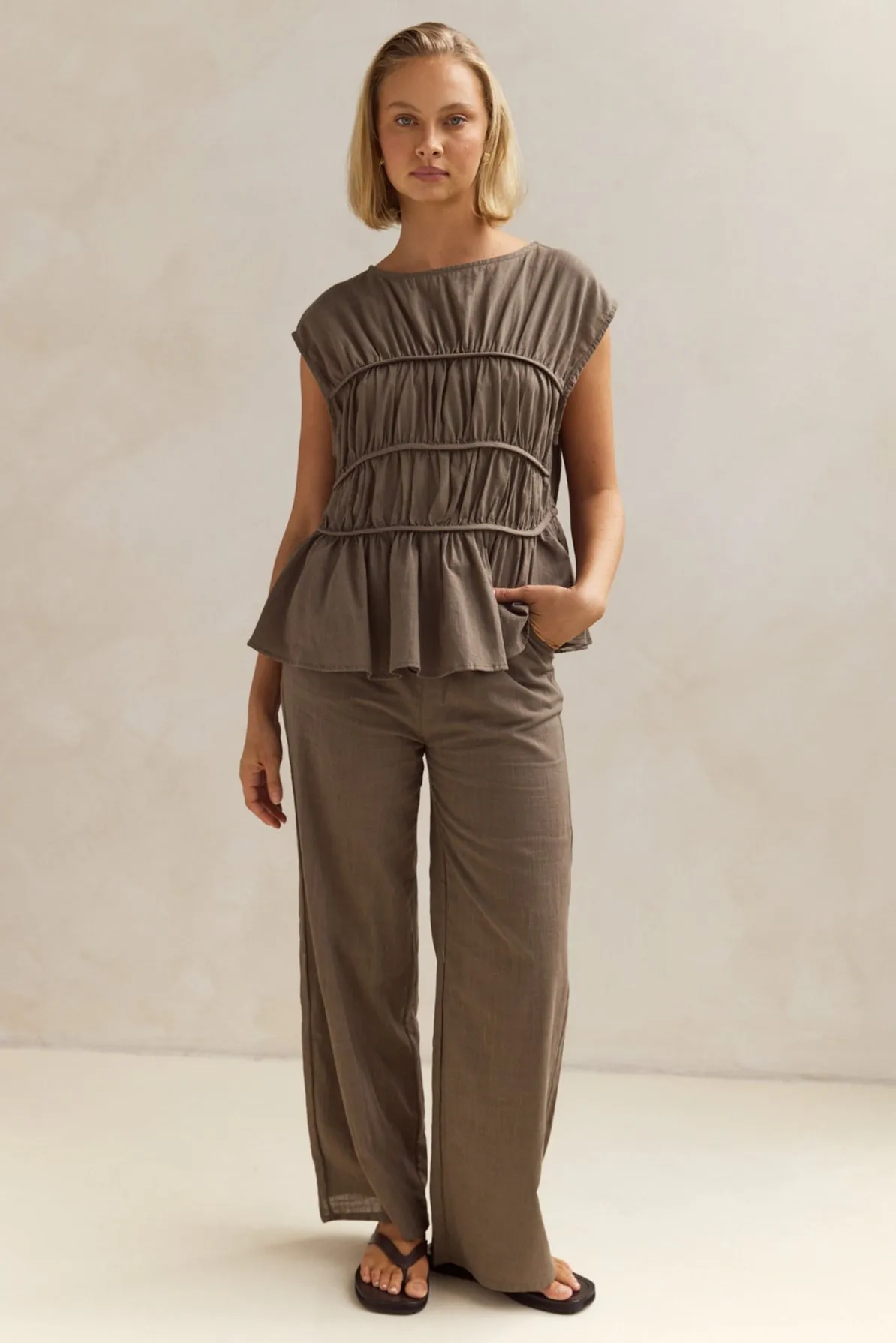 Julia Set (Olive)