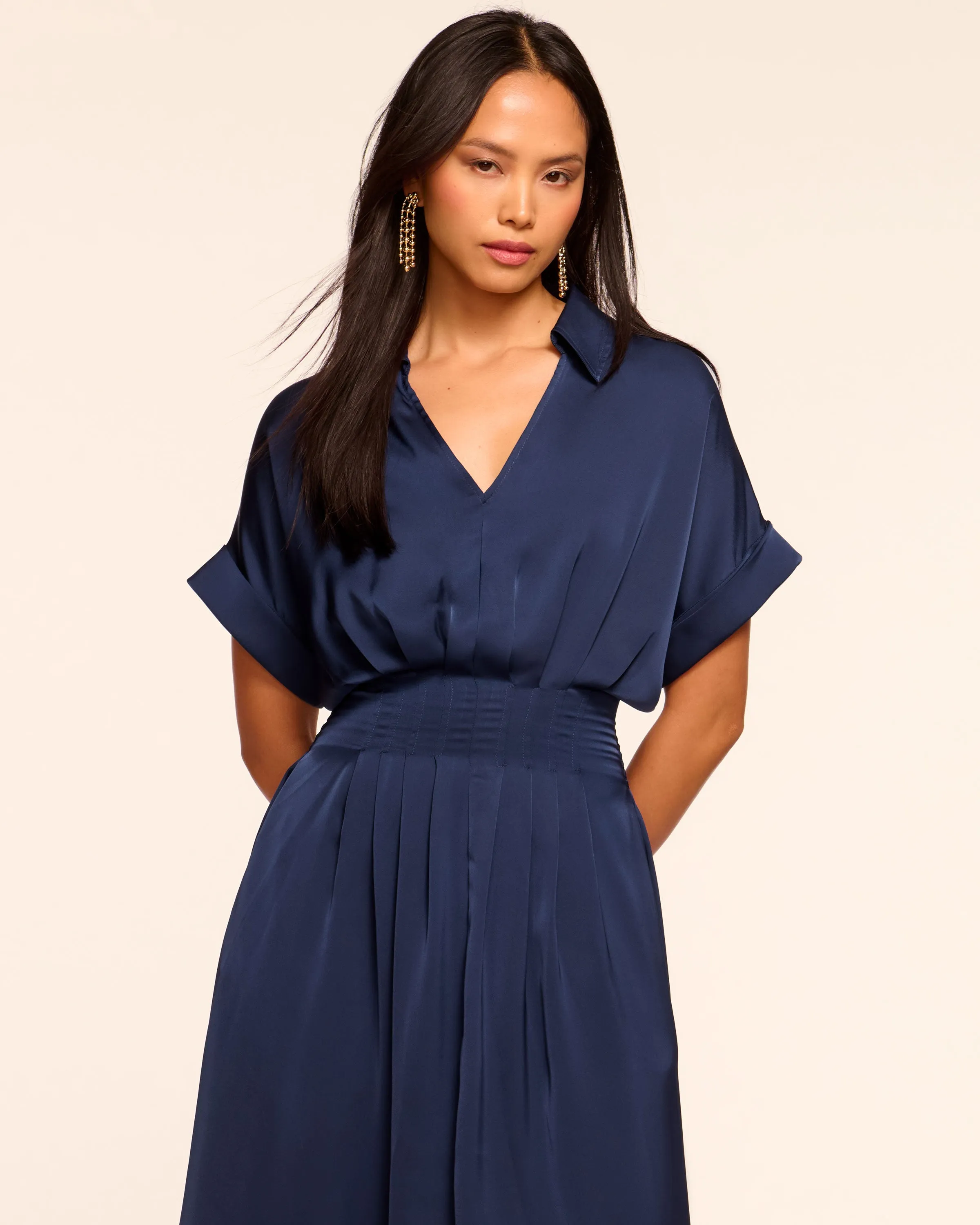Kayleigh V-Neck Short Sleeve Midi Dress