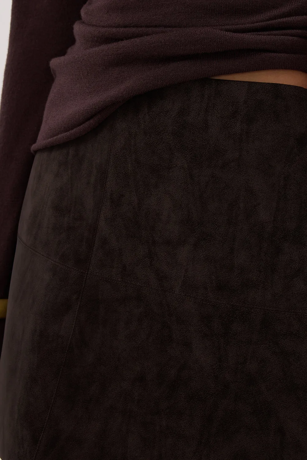 OAKLAND CHOC FAUX SUEDE MINI SKIRT