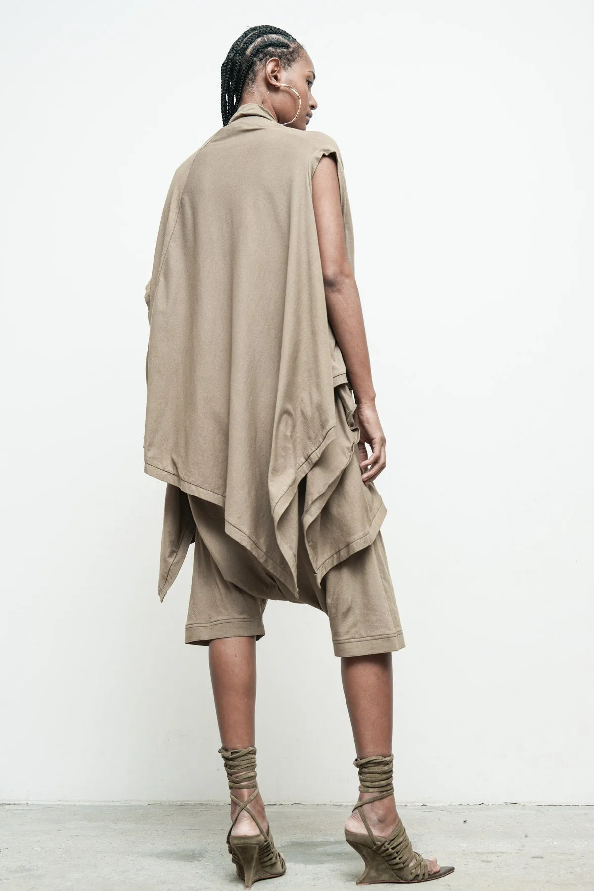 Serius Sleeveless