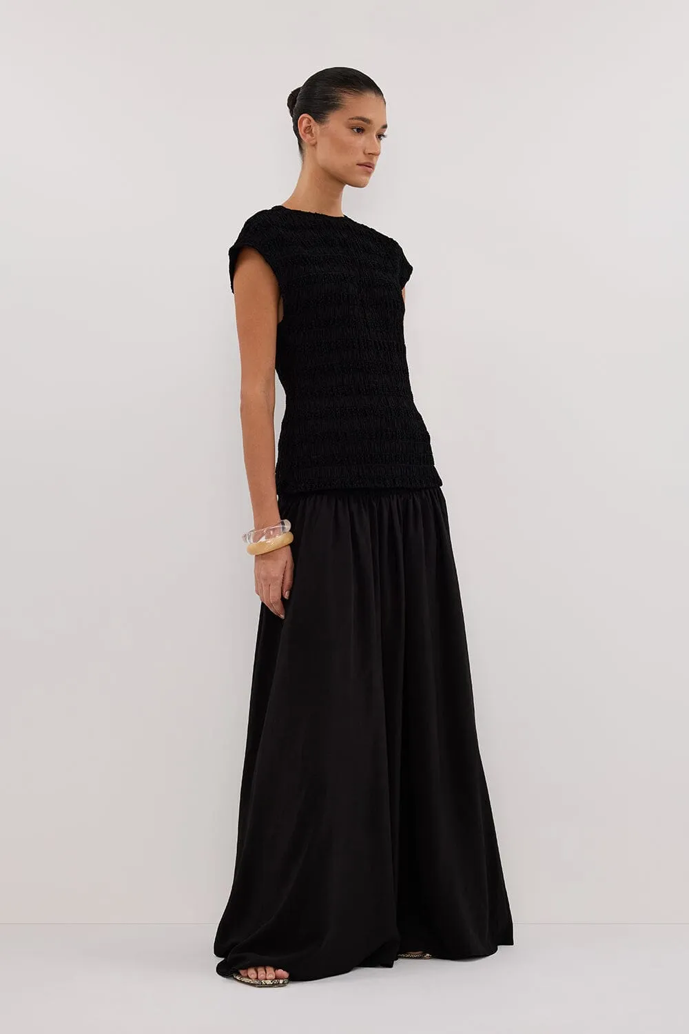 SIERRA BLACK TEXTURED TOP