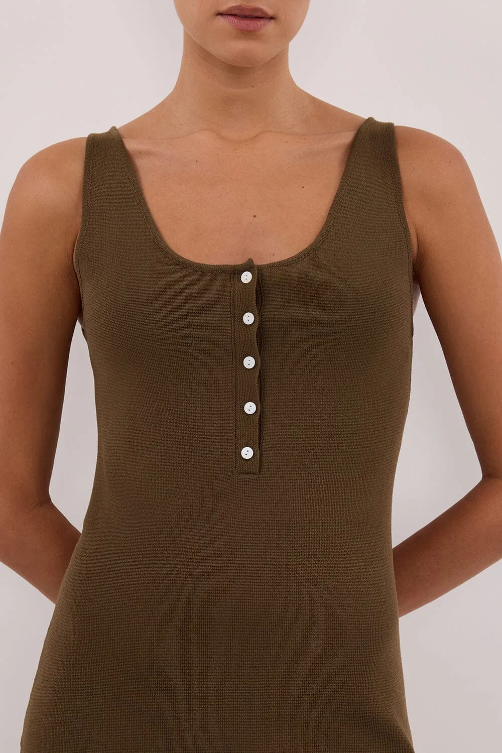 TROY OLIVE SLEEVELESS MAXI DRESS