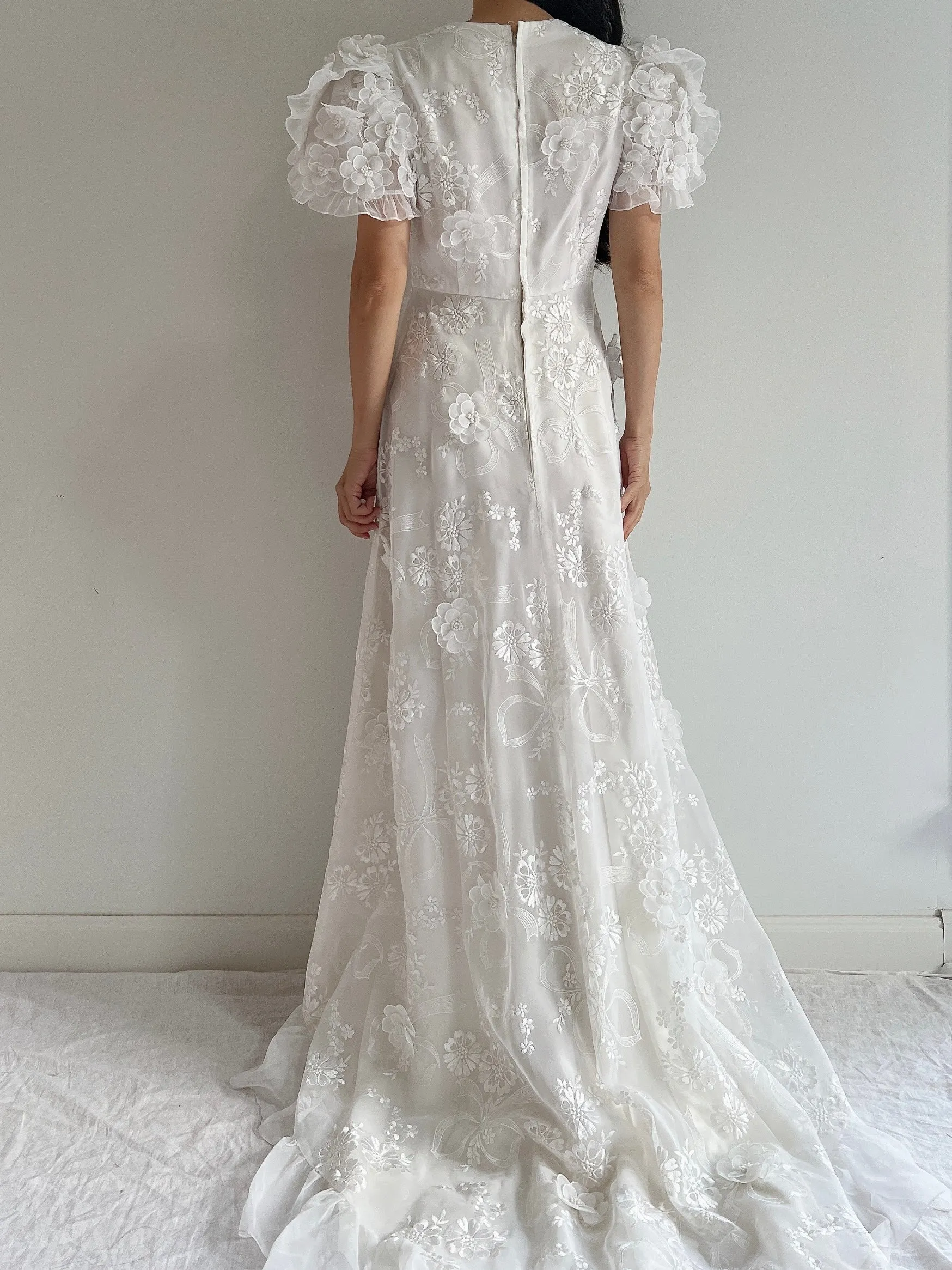 Vintage White 3D Floral Dress - S
