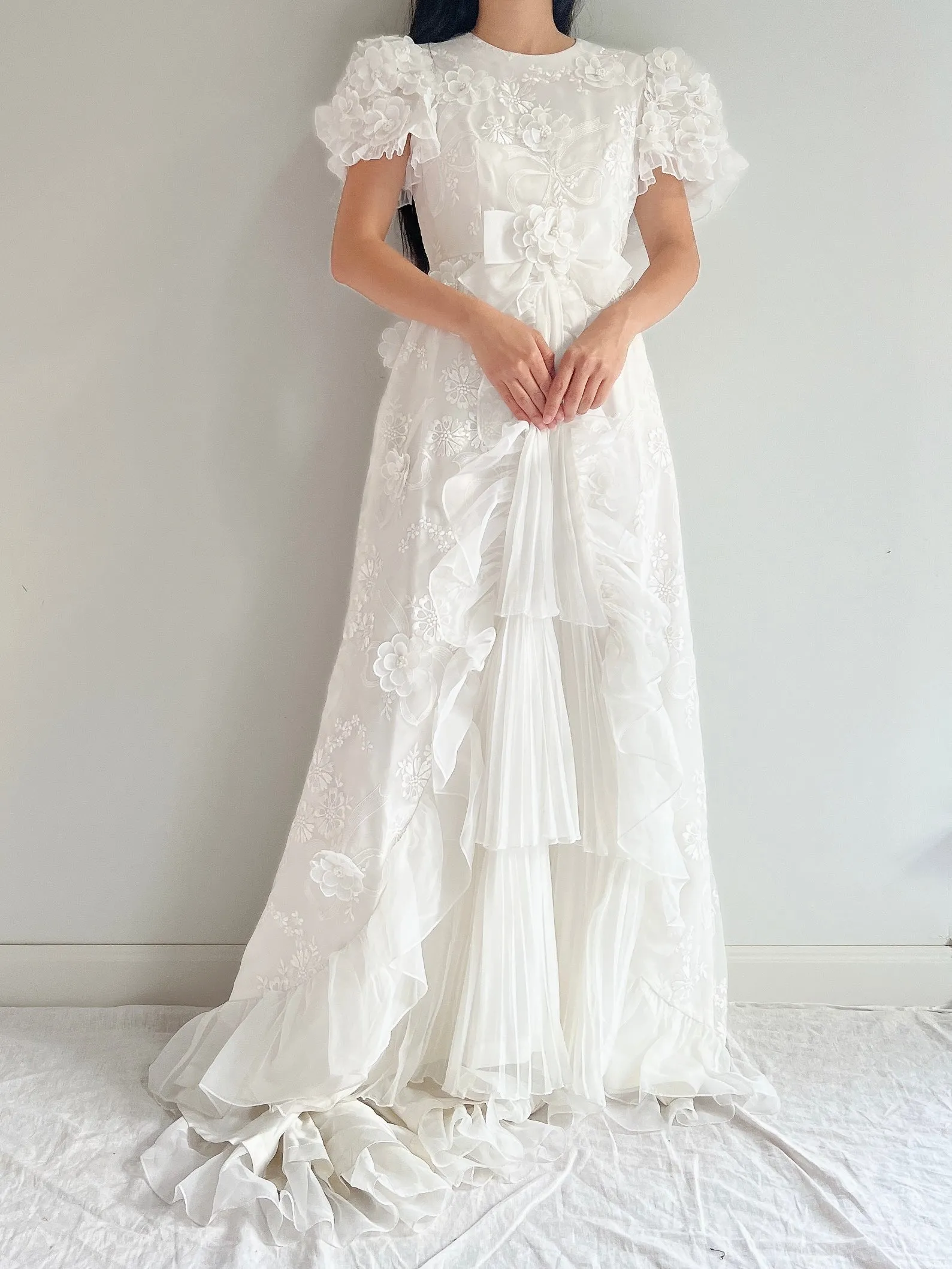 Vintage White 3D Floral Dress - S
