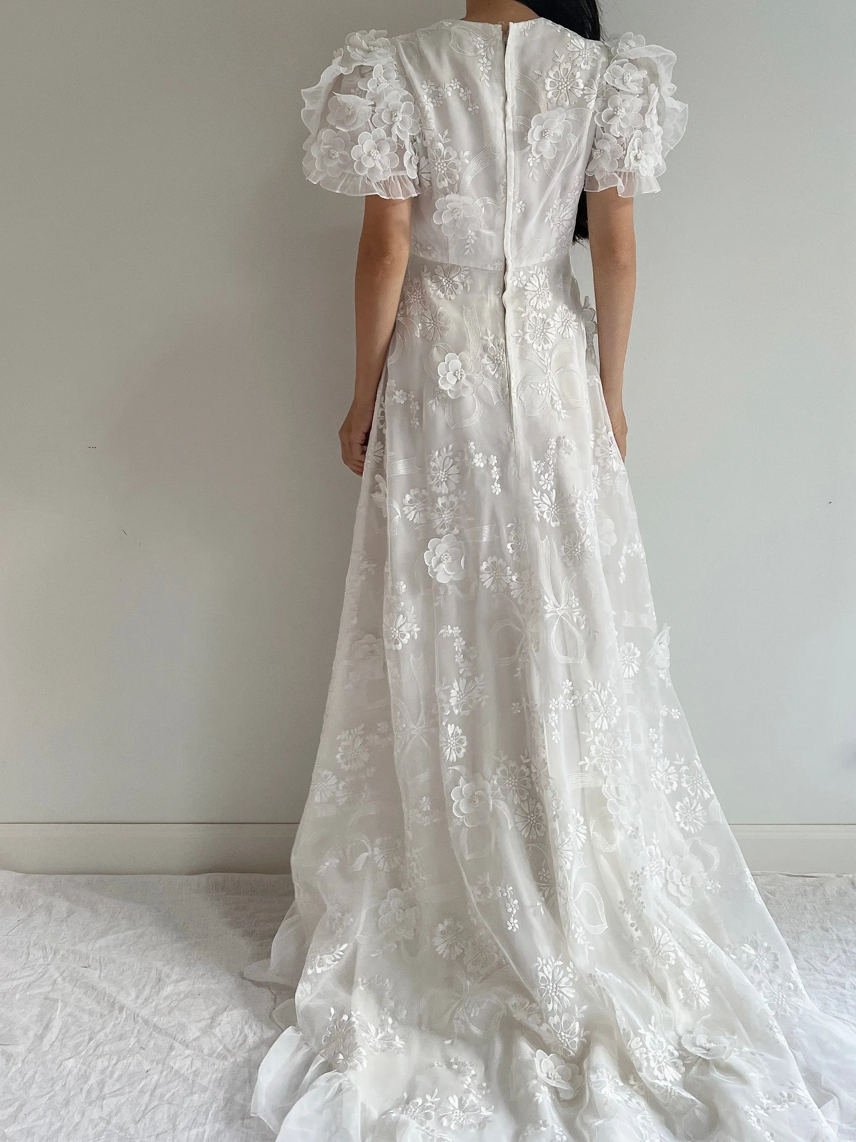 Vintage White 3D Floral Dress - S